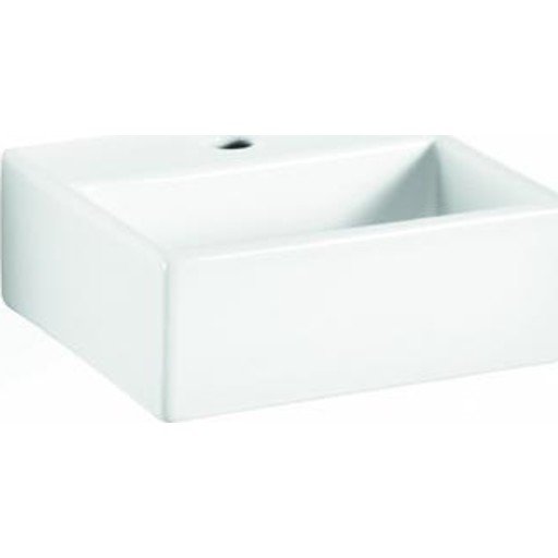 Cassøe Lineabeta Quarelo servant, 33x29 cm, hvit Cassøe Lineabeta Quarelo servant, 33x29 cm, hvit