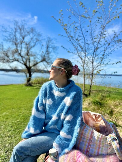 House Of Yarn IR 01 04a Skyhigh genser Fnugg in Florence