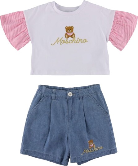 Moschino T skjorte/Denimshorts Hvit/Blå m. Logo/Gull Moschino 8 år 128 Shorts Moschino T skjorte/Denimshorts Hvit/Blå m. Logo/Gull Moschino 8 år 128 Shorts