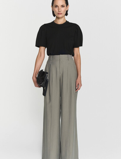 Twist & Tango Isa Puff Sleeve Tee - Black - XS Twist & Tango Isa Puff Sleeve Tee - Black - XS