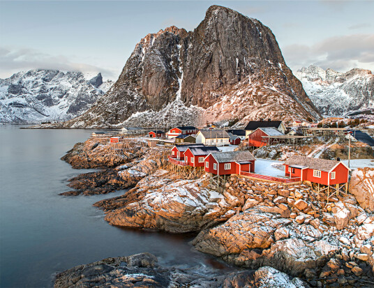 Lofoten Village av Frank Olsen Lofoten Village av Frank Olsen