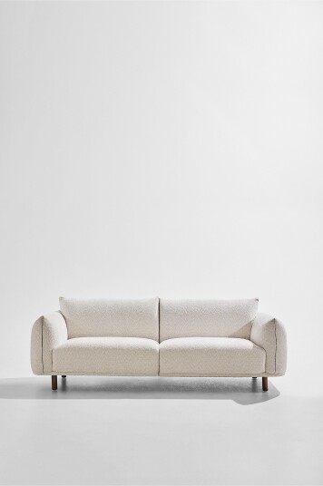 Jotex 3seters Sofa Polyeterskum/Polyester/MDF Offwhite / blank valnøtt Barry 2256988010