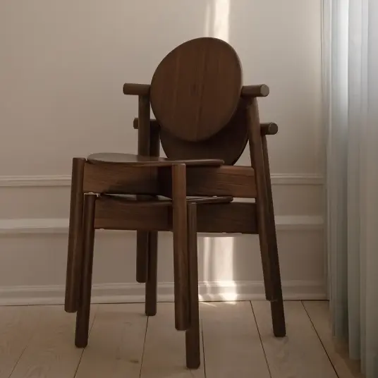 Umage Spisestol i Valnøtt Heiko