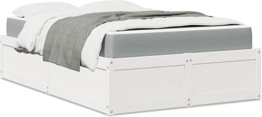 Seng med madrass hvit 120x200 cm heltre furu 8721102668364