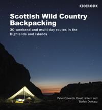Scottish Wild Country Backpacking Av Peter Edwards, David Lintern, Stefan Durkacz