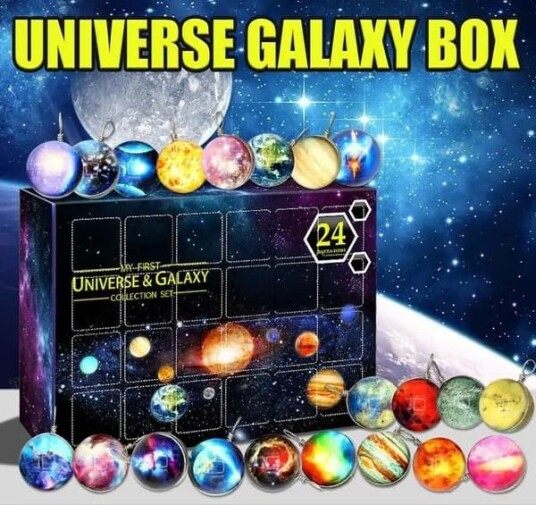 Galaxy Christmas 24 dagers adventskalender gaveeske 2024 nyttårskalender barn tenåringer planet univers glassperler kuler leker