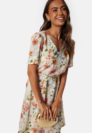 Ida Sjöstedt Maya Dress White Floral 34 Ida Sjöstedt Maya Dress White Floral 34