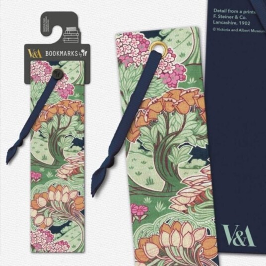 V&A Bookmark Acanthus