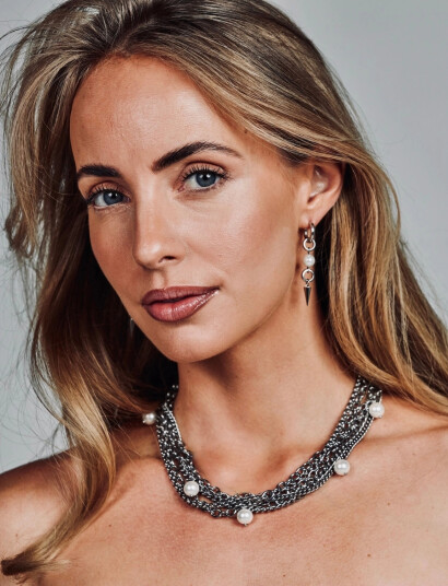 Bud to rose Paris Pearl Necklace Silver   Silver   