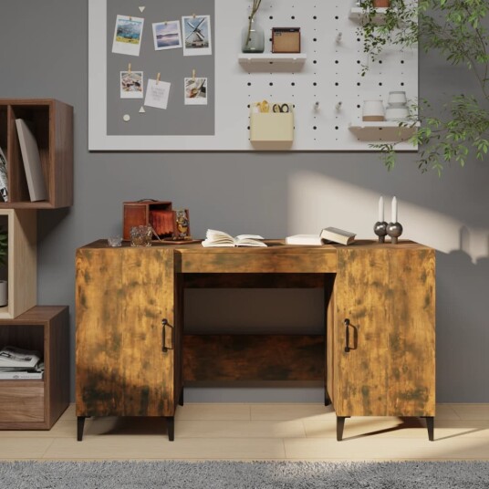vidaXL Skrivebord røkt eik 140x50x75 cm konstruert tre vidaXL Skrivebord røkt eik 140x50x75 cm konstruert tre
