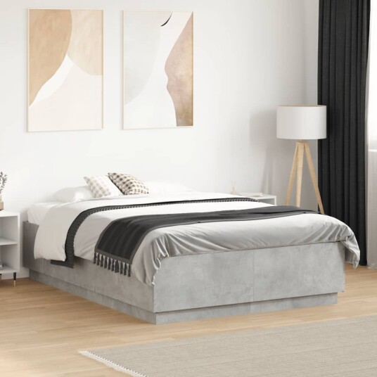  Sengeramme betonggrå 120x190 cm konstruert tre 8721012274822
