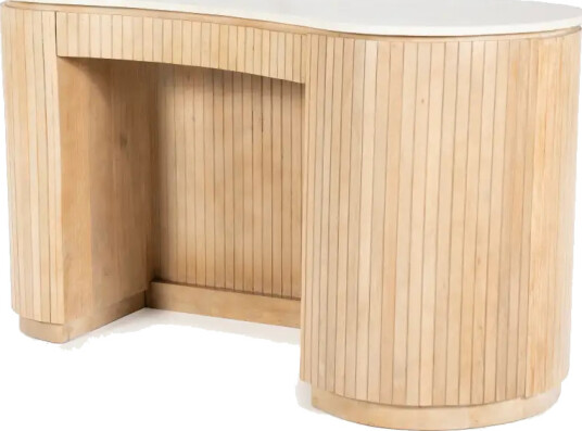 Eleonora Kira Skrivebord