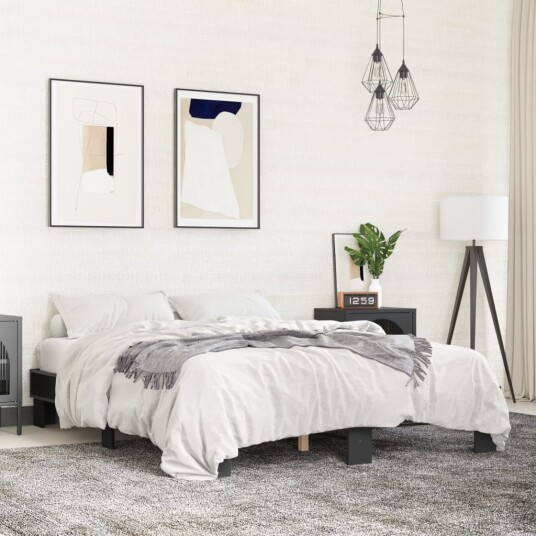  Sengeramme svart 150x200 cm konstruert tre og metall 8721102615283