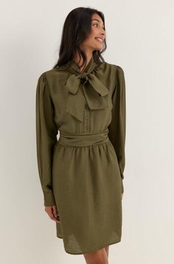 Bubbleroom Tie Detail Dress