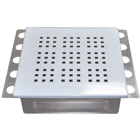 VENTILLUKE HVITLAKKERT 20X20CM N°7