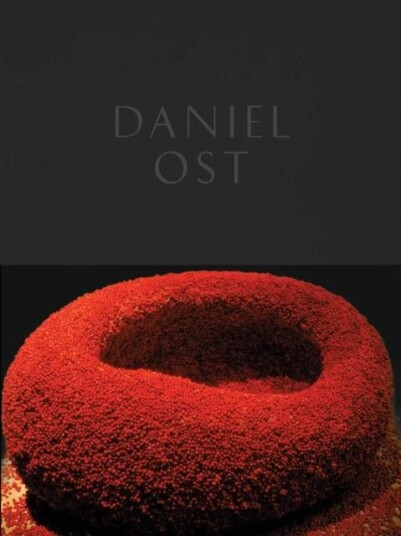 Daniel Ost Av Paul Geerts, Kengo Kuma