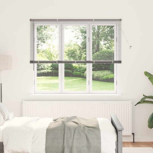 Vindu Persienne med gardiner Manual sølv Aluminium Vindu Persienne med gardiner Manual sølv Aluminium