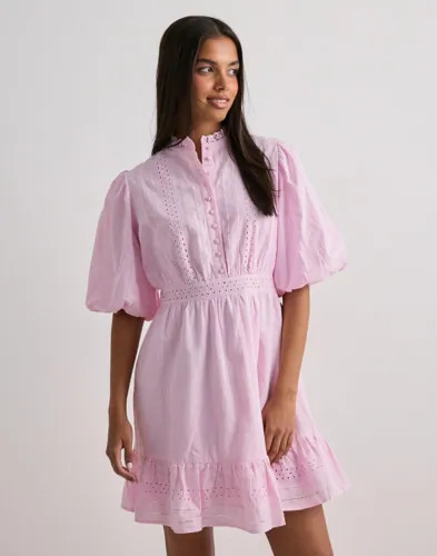 Vero Moda Rosa Vmclover 2/4 High Neck Short Dress