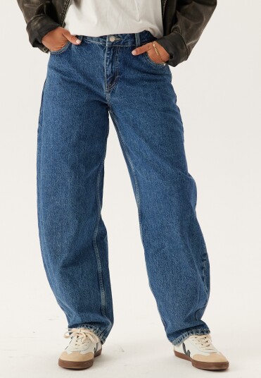 Dr. Denim Nanci Dr. Denim Nanci