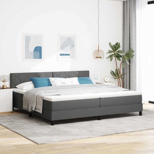 Box Spring Seng med Madrass & LED Mørk Grå 200x200 cm Stoff