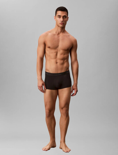 Calvin Klein Low Rise Trunk 3Pk - Black - L Calvin Klein Low Rise Trunk 3Pk - Black - L