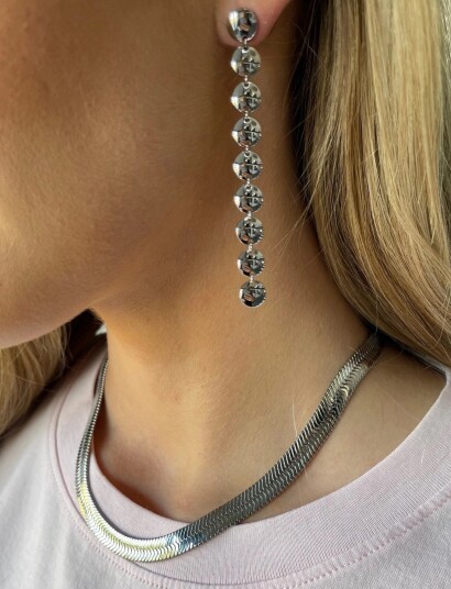 Bud to rose Capri Long Earring Silver Silver Bud to rose Capri Long Earring Silver Silver