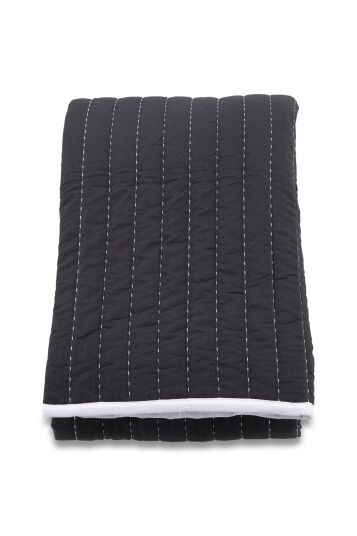 Venture Design Juni sengeteppe Hvit/antracit 260 x 260 cm