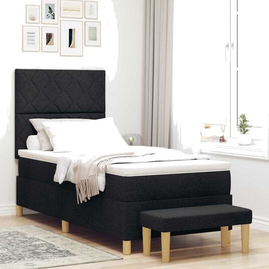Seng med boksfjedre madrass og benk svart 90x190 cm stoff