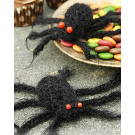 Drops Garnstudio Aragog by DROPS Design Halloween Pynt Hekleoppskrift