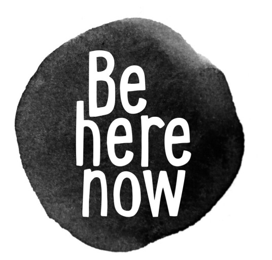 Be Here Now av Ten Valleys