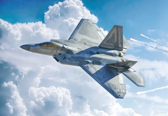 Italeri F-22A Raptor 1:48 Plastmodellbyggesett