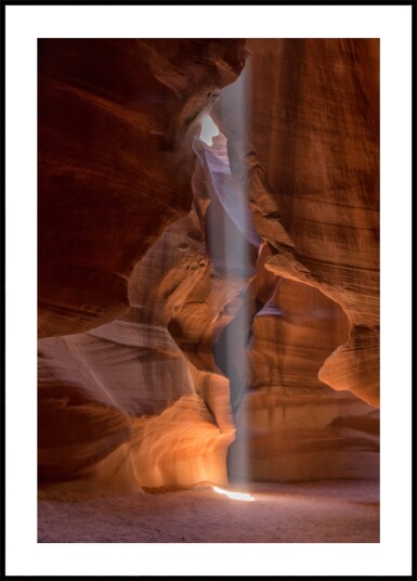 Sunbeam In Slot Canyon Plakat / 100x150