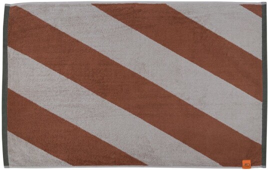 Mette Ditmer Diagonal baderomsmatte 50x80 cm Brick