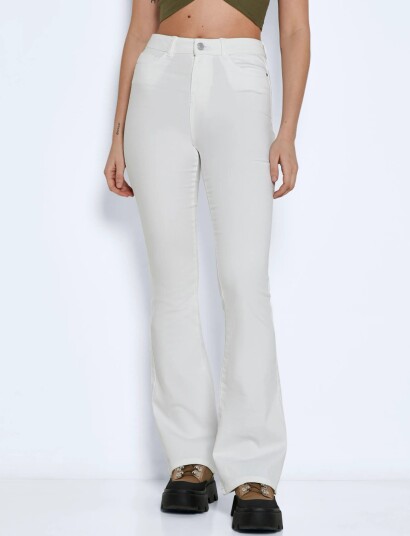 NOISY MAY Nmsallie Hw Flare Jeans Vi163Bw S*   White   25 x 30