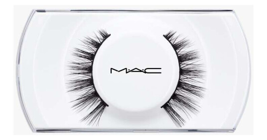 MAC Cosmetics #82 Seductress Lash MAC Cosmetics #82 Seductress Lash