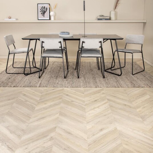 Venture Home Spisegruppe Venture Home Annika Spisebord og Kungshamn Spisestol GR22334