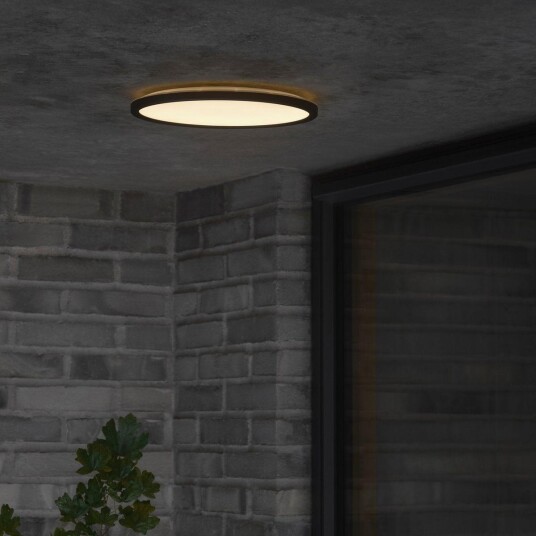 Oja 29 round utendørs taklampe 3000 Kelvin 14W IP54 Svart Oja 29 round utendørs taklampe 3000 Kelvin 14W IP54 Svart