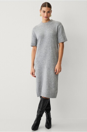 Gina Tricot Strikket T-skjortekjole Grå