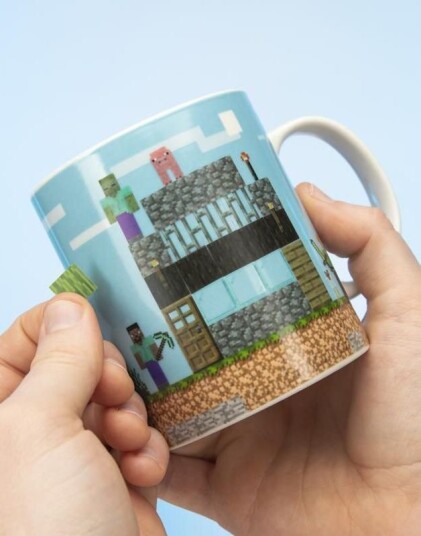 Build a Level Mug Lisensiert Minecraft Krus med Klistremerker 325 ml