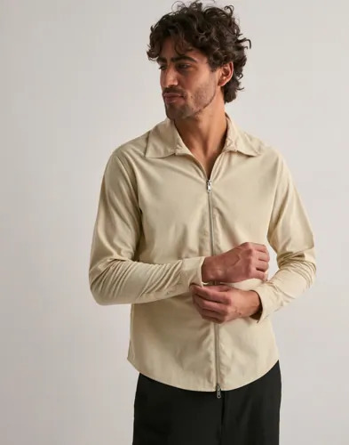 Ciszere Aden Cord Zip Enkeltfargede skjorter Beige Ciszere Aden Cord Zip Enkeltfargede skjorter Beige