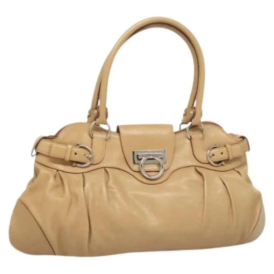 Salvatore Ferragamo Dame Beige