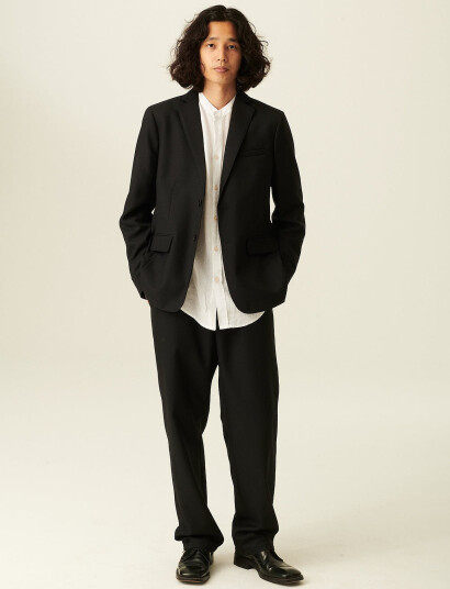 Rue de Tokyo Caspian Wool Suiting Black M Rue de Tokyo Caspian Wool Suiting Black M