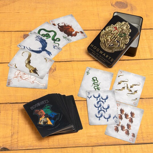 Paladone Hogwarts Playing Cards in a Tin Svart Paladone Hogwarts Playing Cards in a Tin Svart