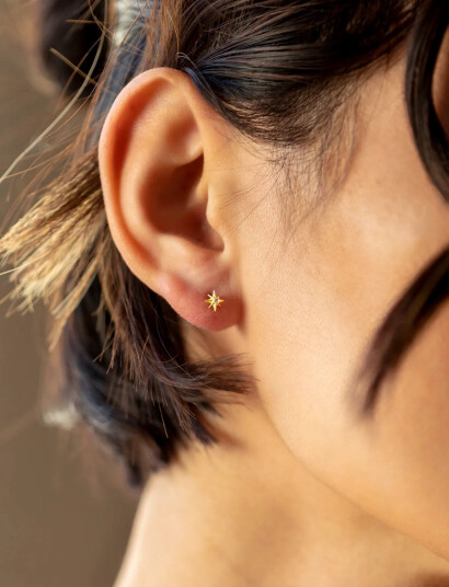 Syster P North Star Stud Earrings Gold   Gold   