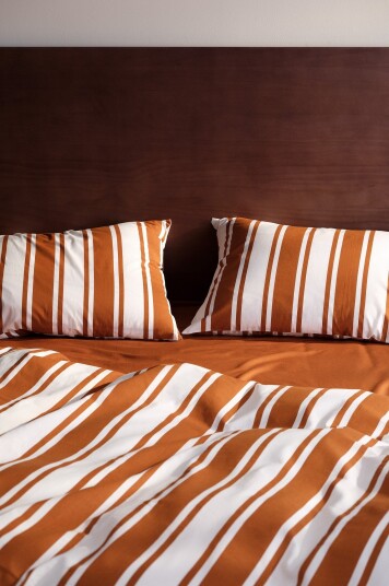 Jotex Putetrekk 50x60 Cm 2pakning Økologisk Brun/hvit DEBBIE 21553180105