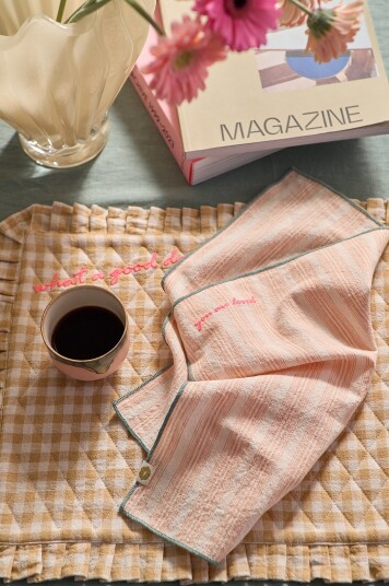 Ellos Home   Servietter Elly Stripe i resirkulert halvlinne 4 pakning   Rosa