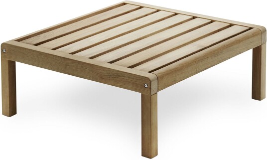Fritz Hansen - Virkelyst Table 75x70 Cm - Utendørs Spisebord - Says Who - Brun - Tre Fritz Hansen - Virkelyst Table 75x70 Cm - Utendørs Spisebord - Says Who - Brun - Tre