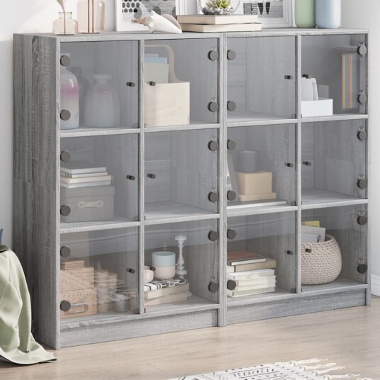 Bokhylle med dører grå sonoma 136x37x109 cm konstruert tre 8721012216051