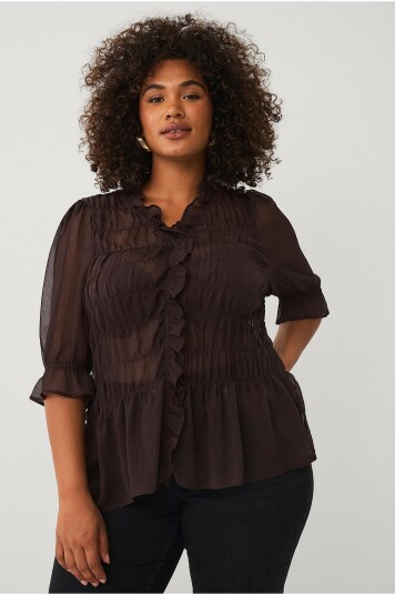 Ellos Plus collection Topp med smock Brun