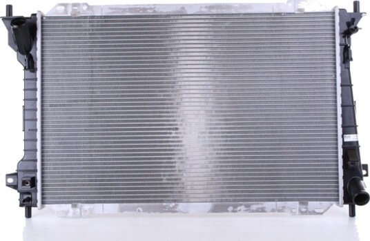 Radiator NISSENS 62033